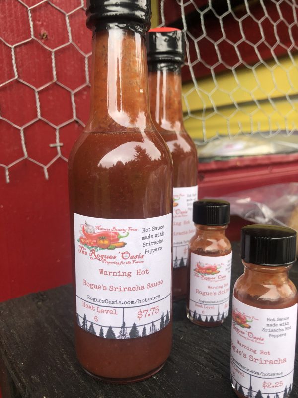 Rogue's Sriracha Hot Sauce - Image 2